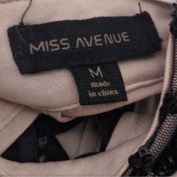 🎉HP🎉 Miss Avenue Beautiful sequined halter dress. Black with tan lining. Sz. M - Picture 5 of 5